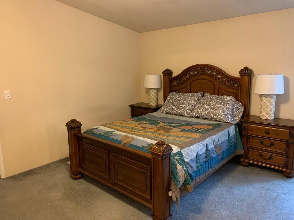 Glacier Haven Inn Пиннакл Экстерьер фото